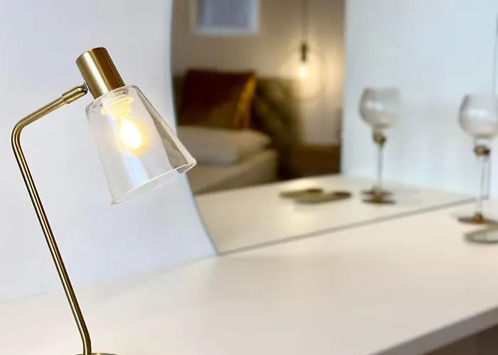 Komfort - Zentral, Mit Balkon Und Waschmaschine Dusseldorf