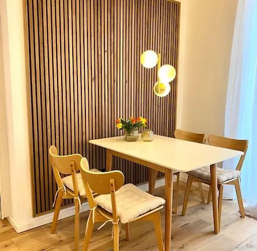 Komfort - Zentral, Mit Balkon Und Waschmaschine Dusseldorf