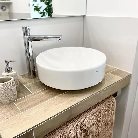Apartment Komfort - Zentral, Mit Balkon Und Waschmaschine Dusseldorf