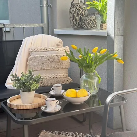Apartment Komfort - Zentral, Mit Balkon Und Waschmaschine Dusseldorf