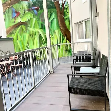 Komfort - Zentral, Mit Balkon Und Waschmaschine