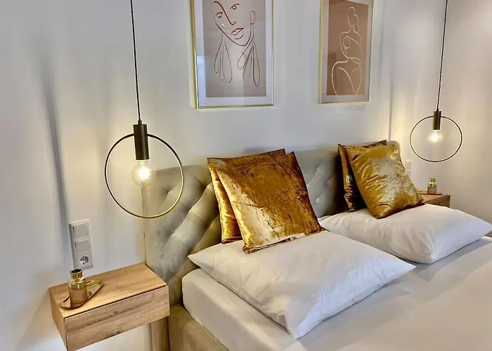 Komfort - Zentral, Mit Balkon Und Waschmaschine Apartmán *