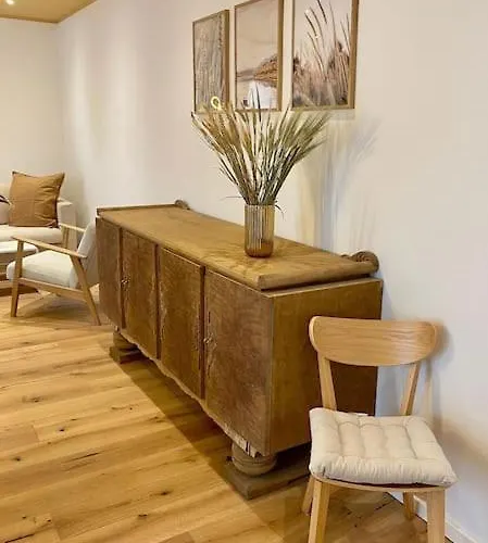 Komfort - Zentral, Mit Balkon Und Waschmaschine *