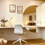 Komfort - Zentral, Mit Balkon Und Waschmaschine
